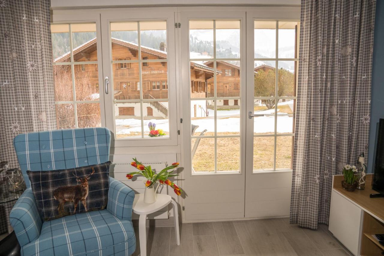 Chalet Spitzhorn - Your Peak Getaway - Private Terrasse & Gratis Parkplatz Apartment Gsteig Екстериор снимка