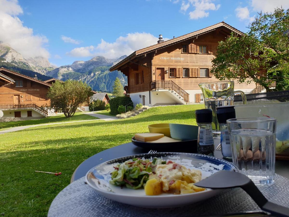 Chalet Spitzhorn - Your Peak Getaway - Private Terrasse & Gratis Parkplatz Apartment Gsteig Екстериор снимка